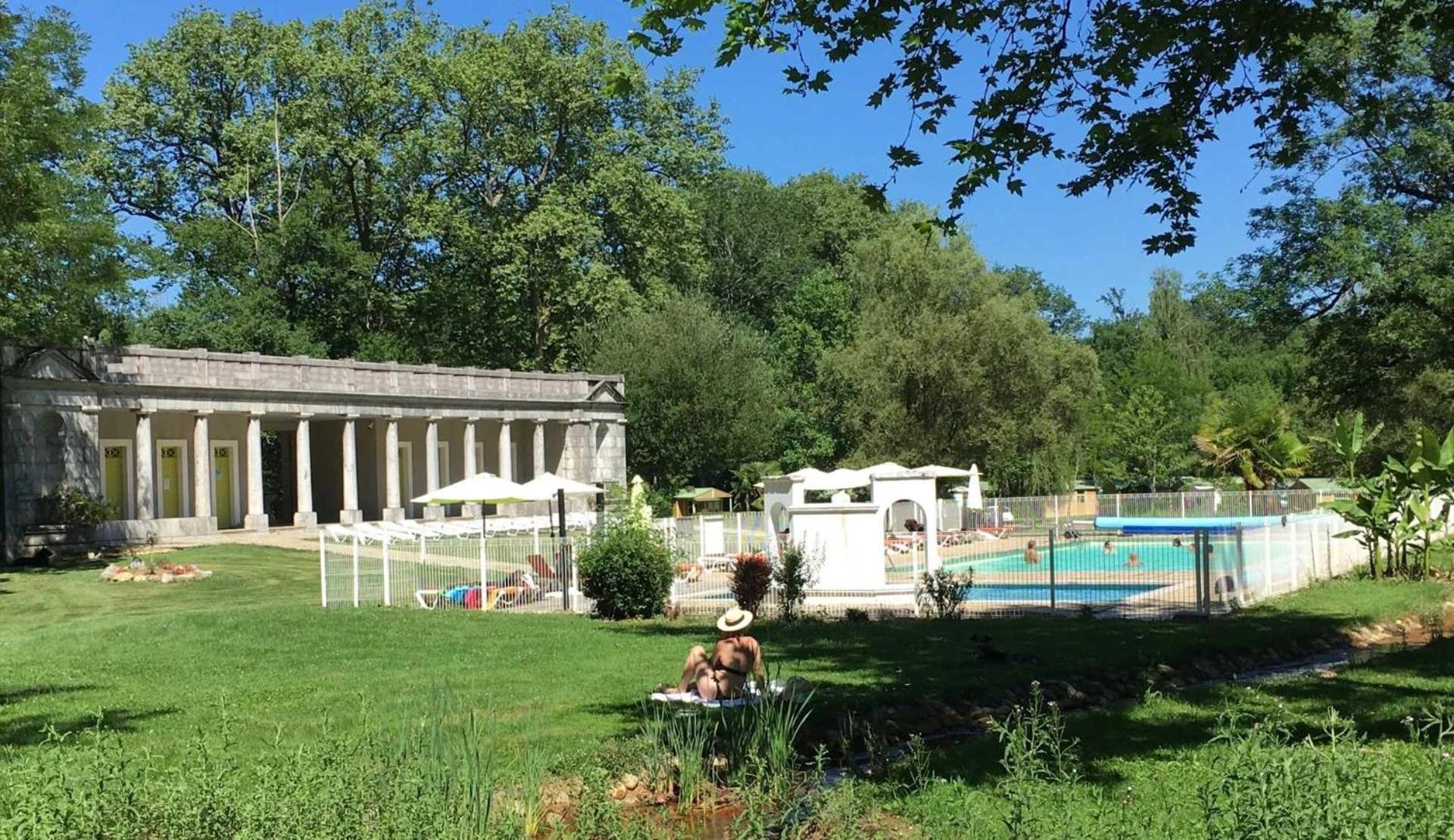 Camping - Piscine - Ccbaieb Montjoie-en-Couserans Екстериор снимка